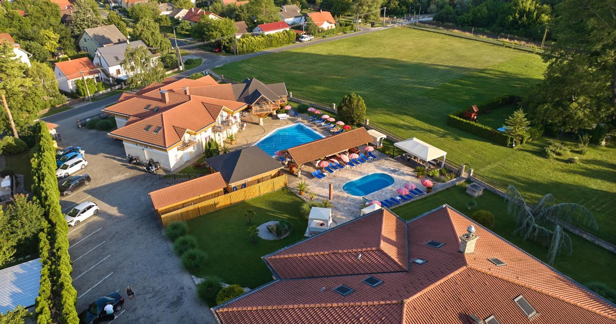 Villa Plattensee Vonyarcvashegy Exterior photo